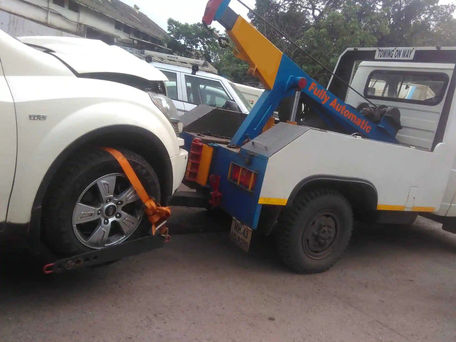 Flatbed Towing Services3